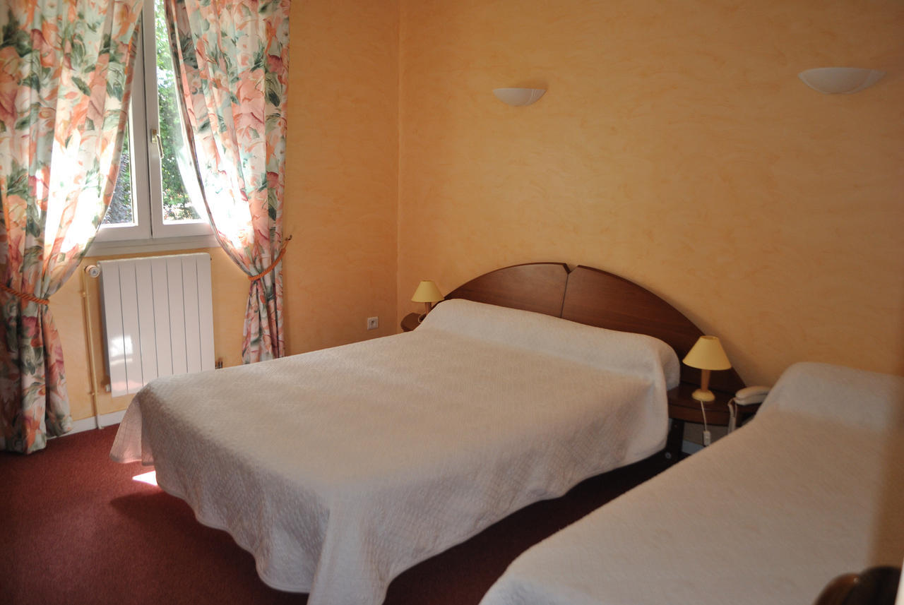 Hotel Auberge De La Nauze Sagelat Rom bilde
